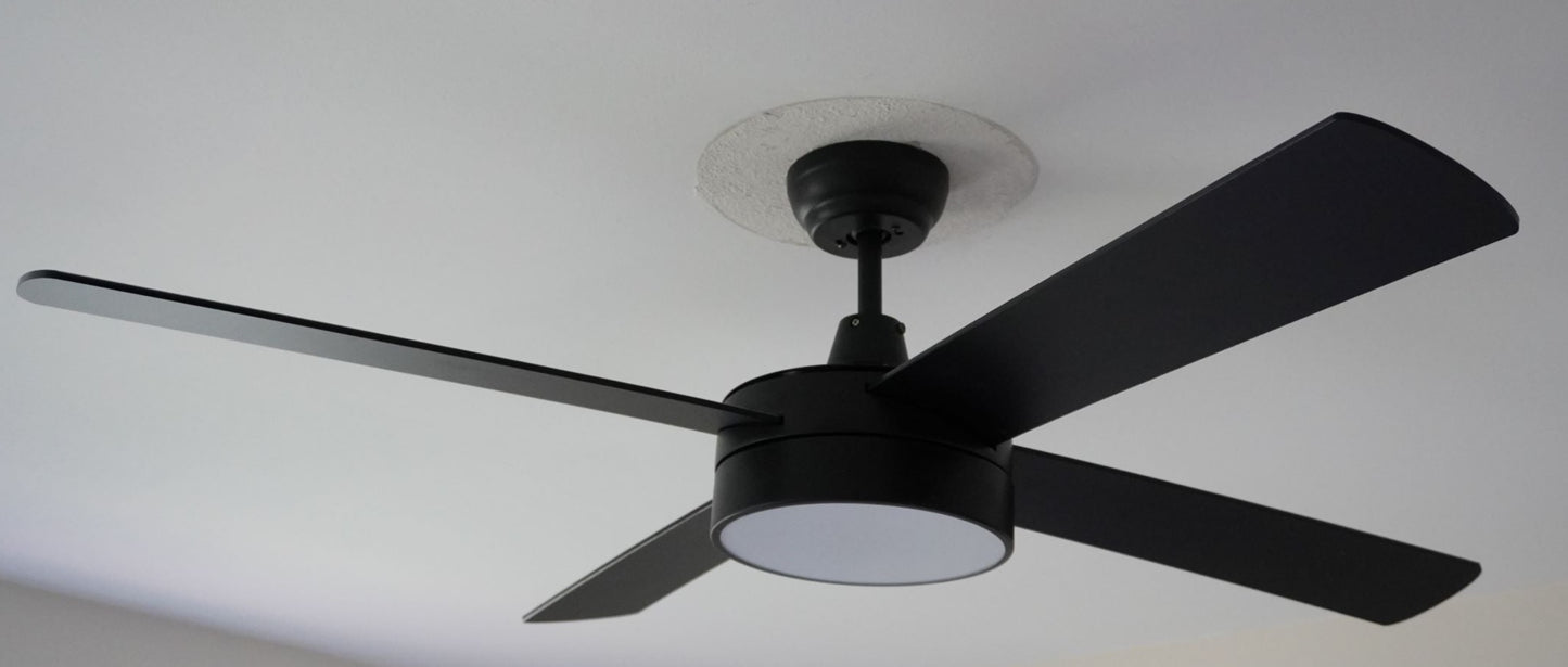 Indoor Ceiling Fan with Light Kit & Remote Control 52” LED